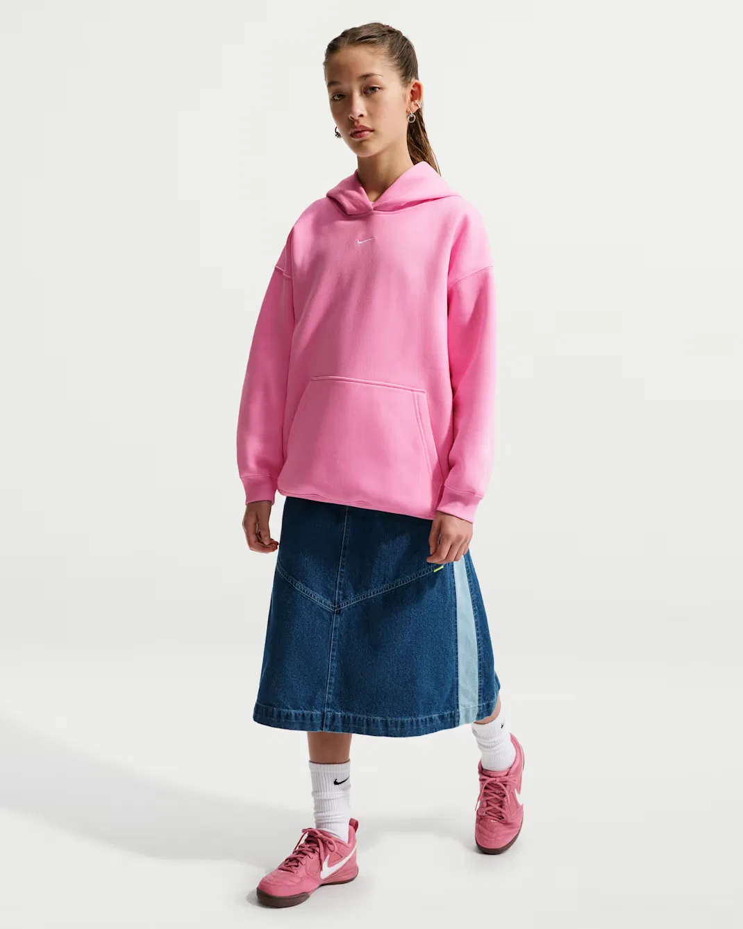 Детская толстовка с капюшоном оверсайз Nike Sportswear Studio Fleece, Pink Rise/White — фото 4