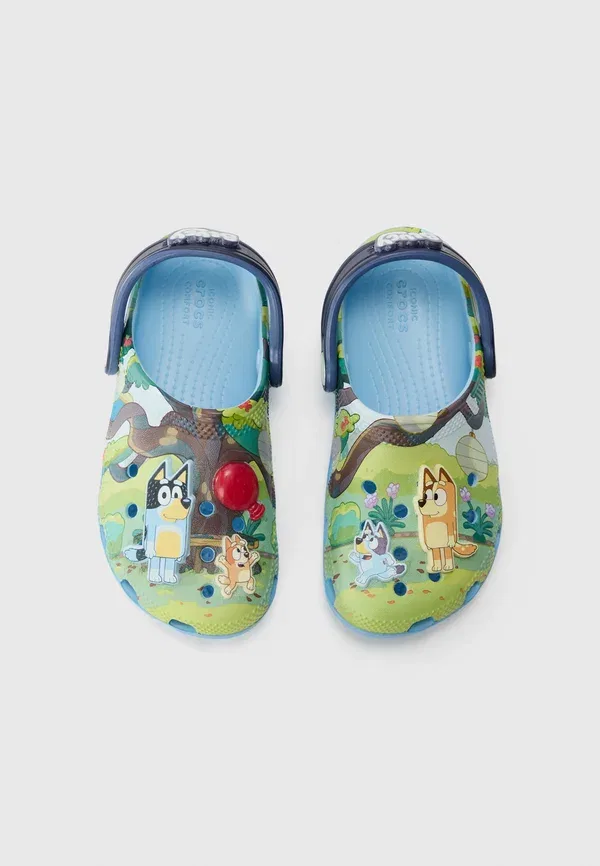 Классические унисекс сабо Bluey Crocs, мультиколор — фото 4
