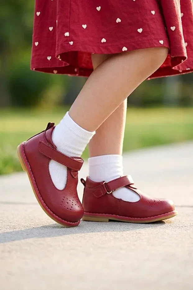 Детские туфли для девочек ортопедические на липучке Cevoclub Kids, Red