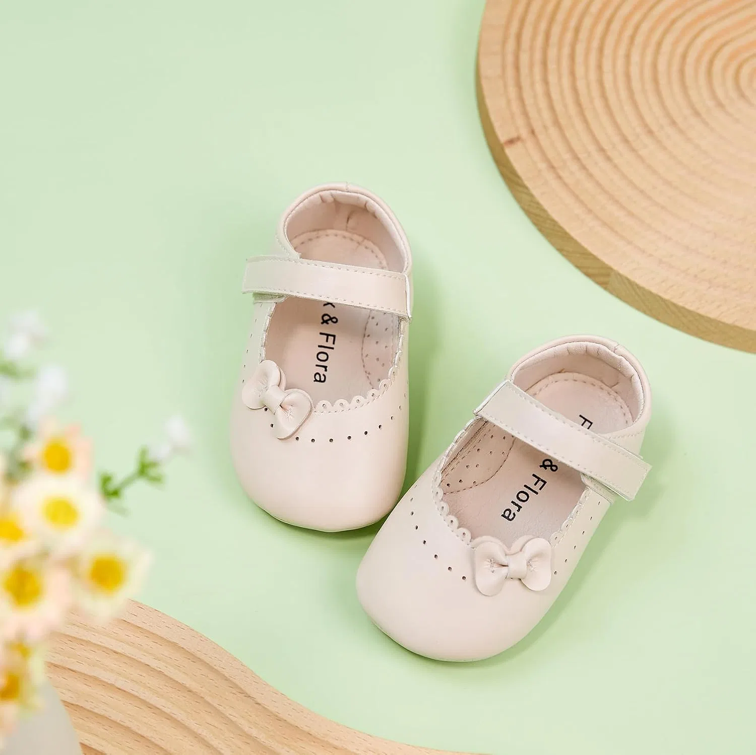 Детские туфли Мэри Джейн на мягкой подошве Moccasins Rubber Sole Crib Shoes Felix & Flora, Beige — фото 2
