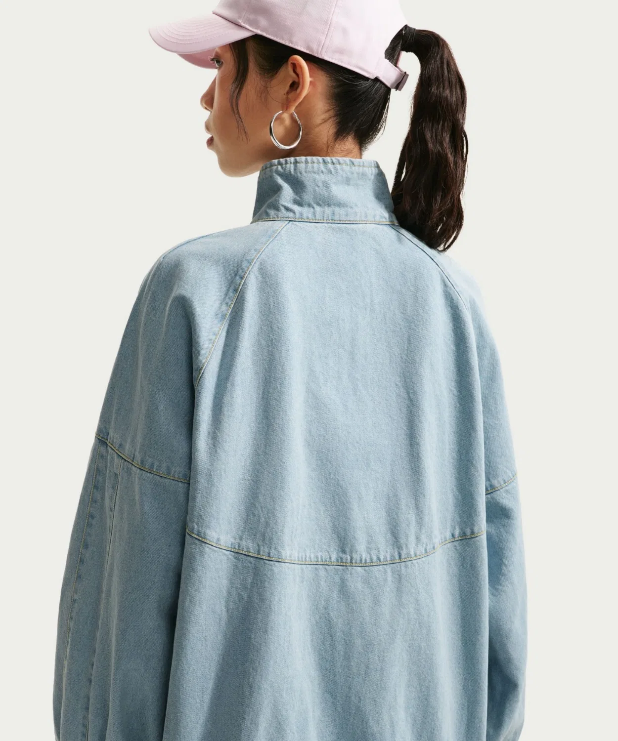 Женская джинсовая куртка оверсайз Windrunner Light Armory Blue NIKE, Light Blue — фото 3