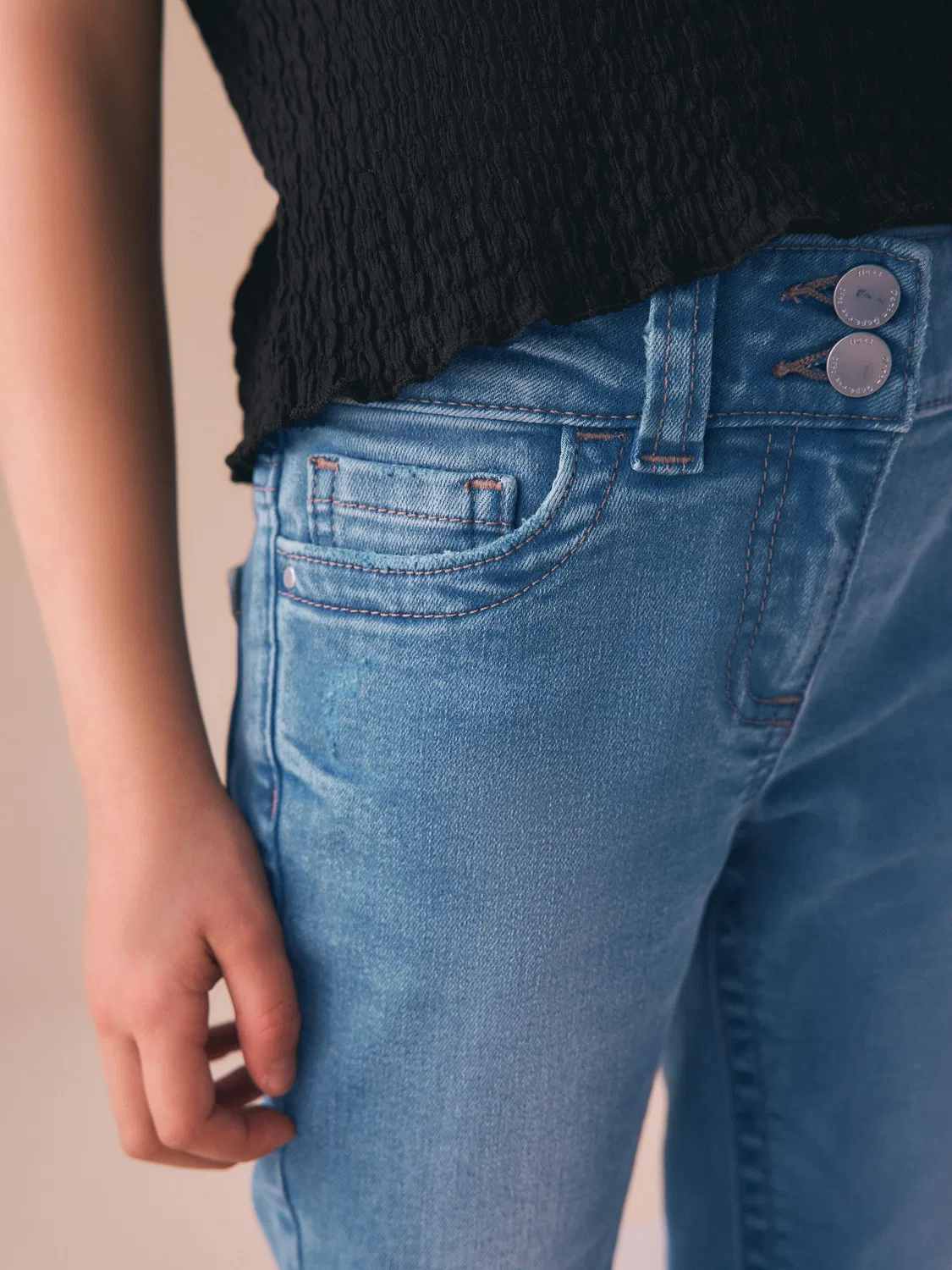 Джинсы расклешенные с заниженной талией Next, Mid Blue Denim — фото 4