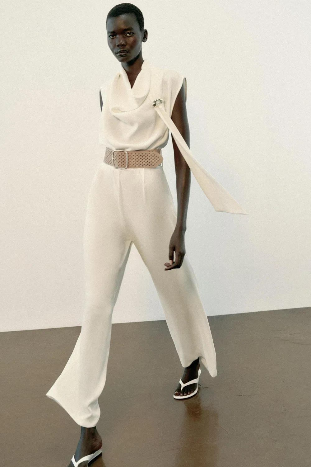 Комбинезон с поясом золотистого цвета ZARA, White