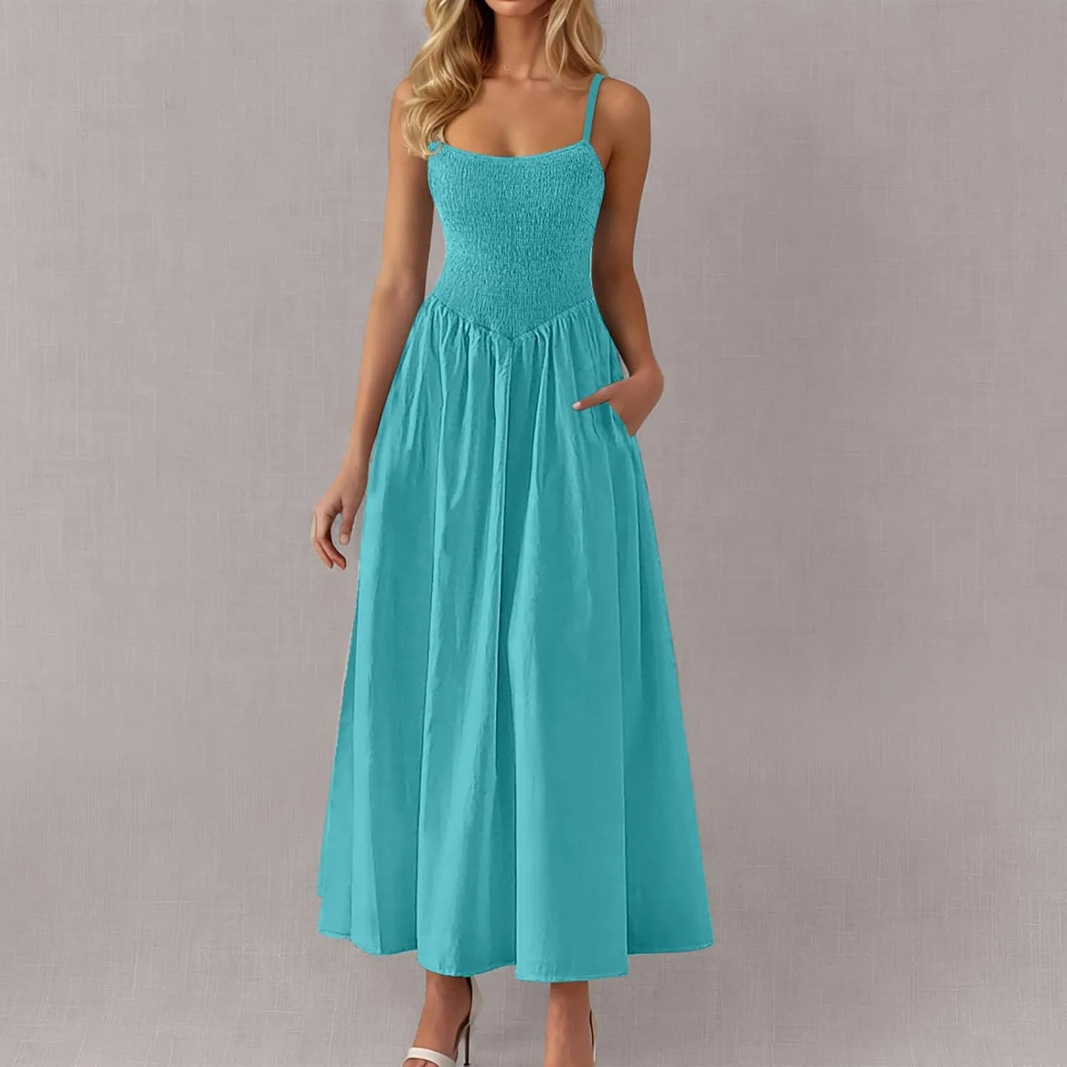 Женское макси-платье на бретелях с запахом Light Blue — фото 2