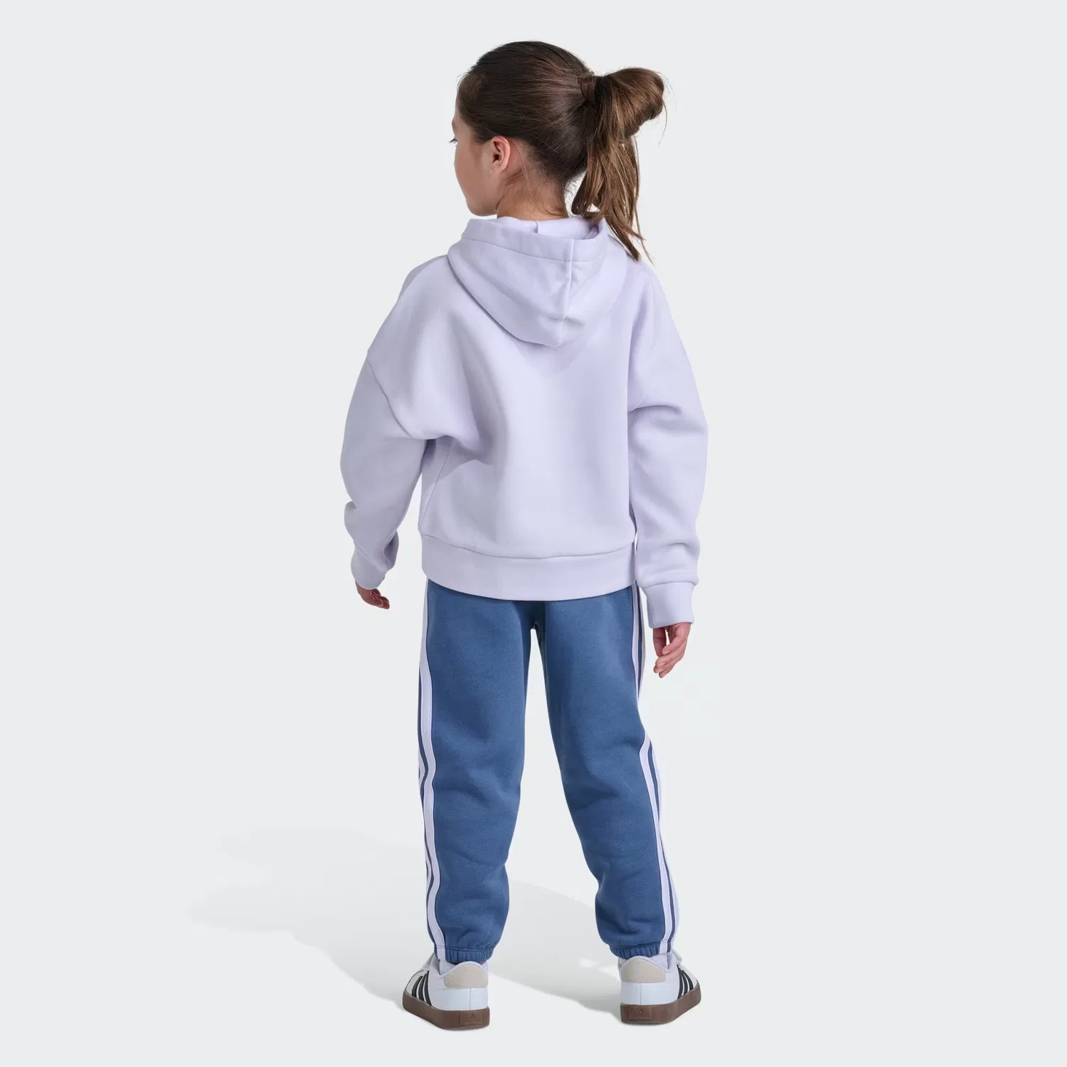 Детский комплект из 2 предметов с графическим принтом и капюшоном Adidas Sportswear, светло-фиолетовый — фото 2