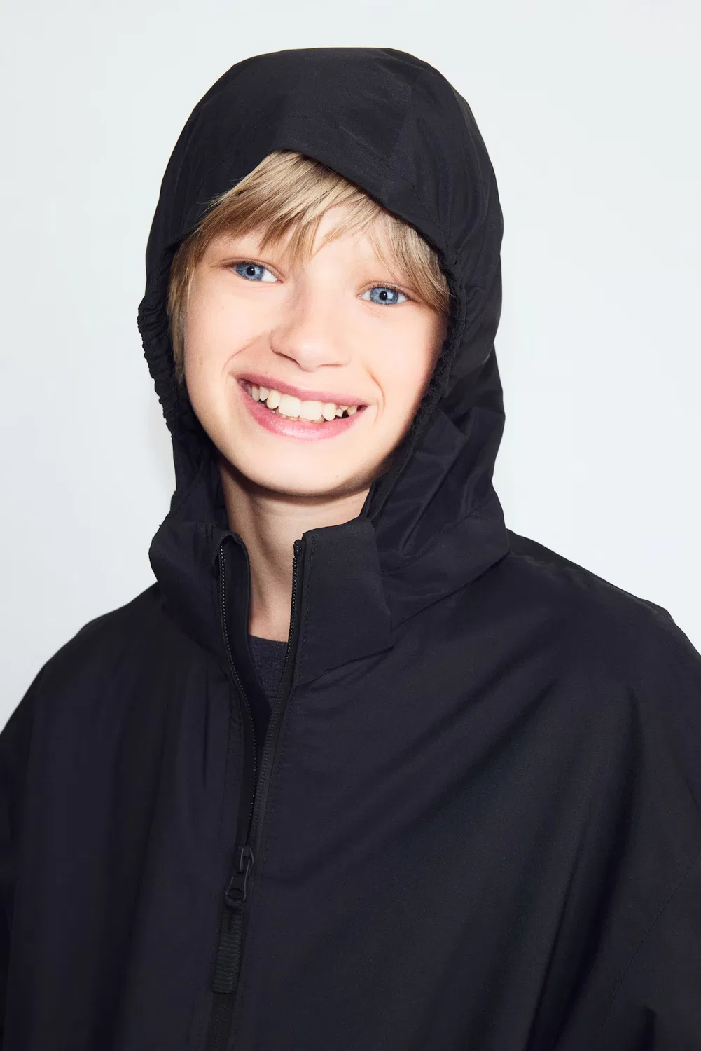 Складная дождевая куртка с защитой от непогоды Stormmove H&M, Schwarz — фото 2