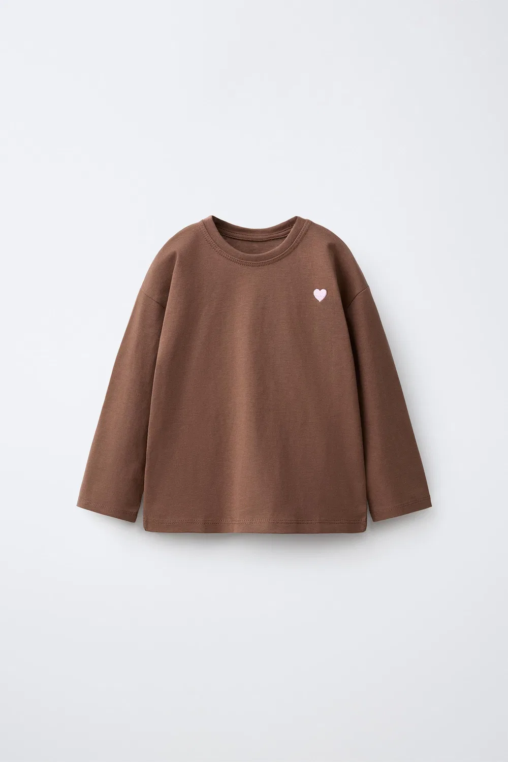 Футболка с вышитым сердечком ZARA, Chocolate
