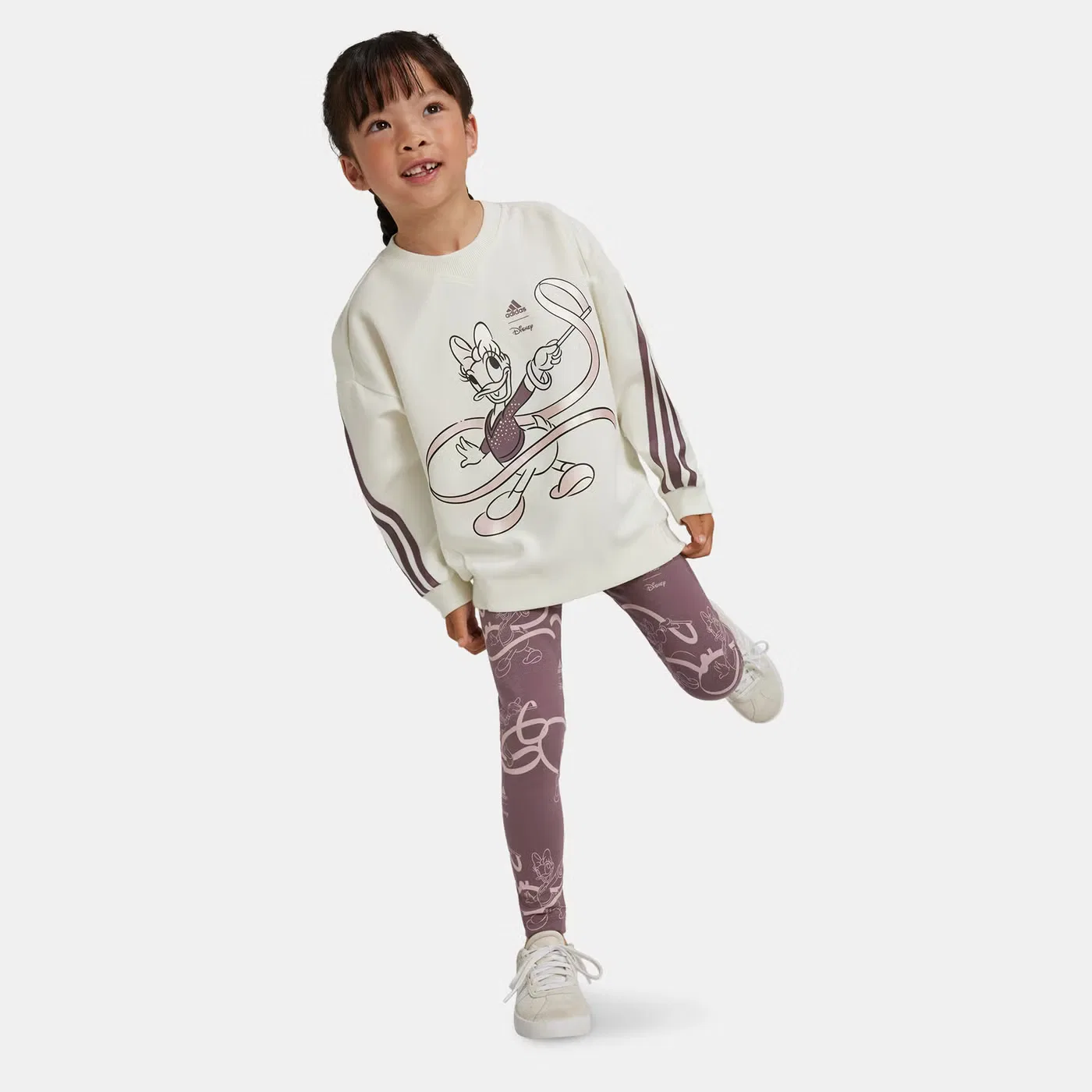 Комплект свитшот и штаны с принтом Disney Minnie and Daisy Adidas, белый — фото 3
