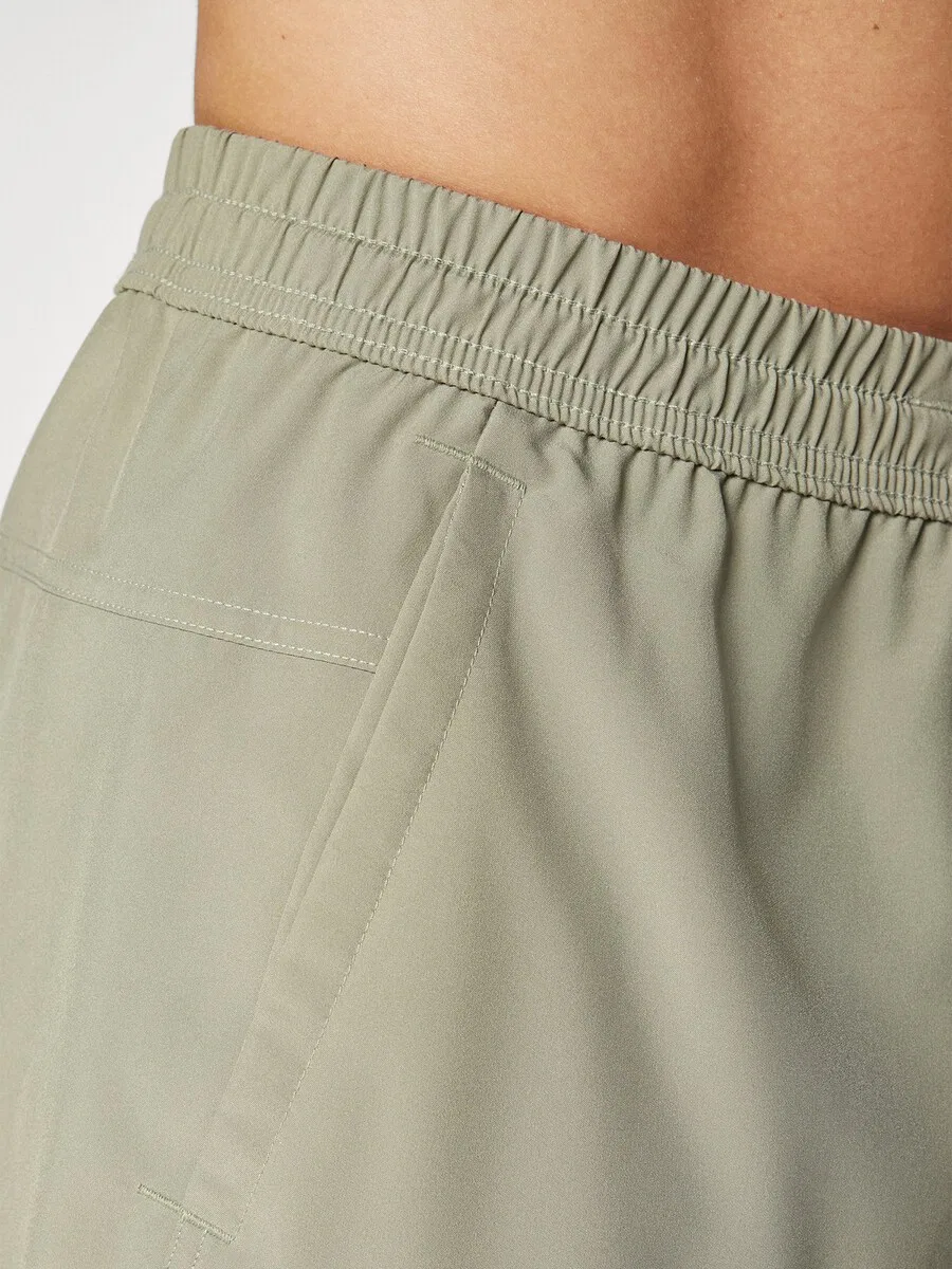 Спортивные брюки NIKE Regular, светло-зеленого цвета — фото 3
