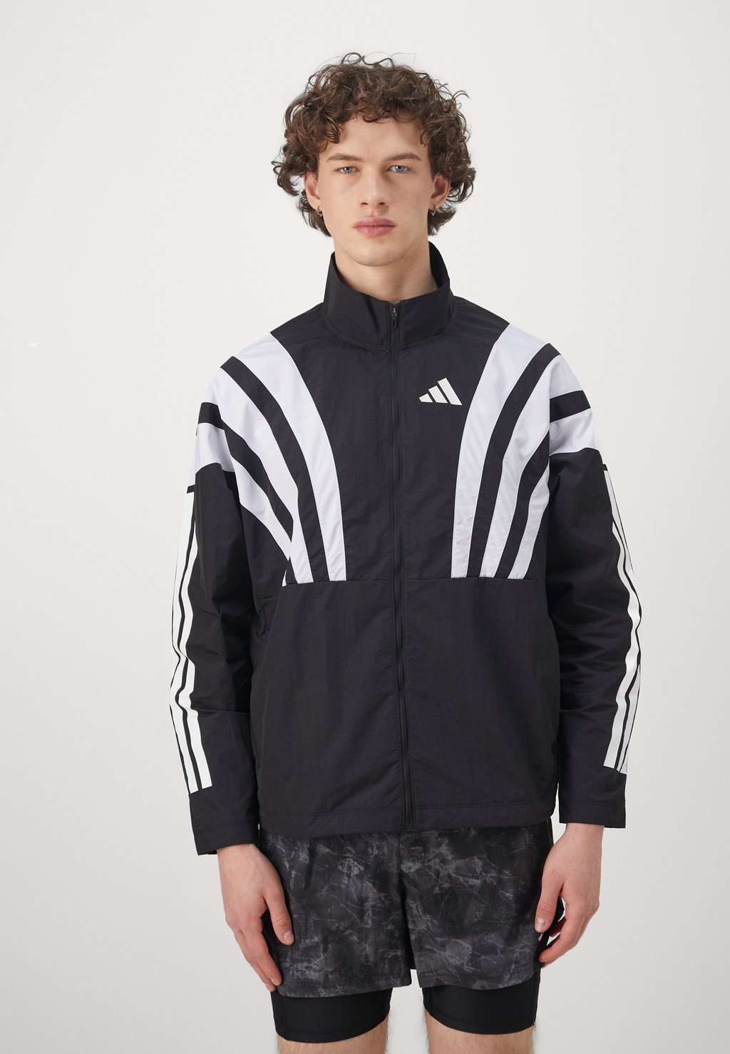 

Куртка для бега Adidas Performance, черный