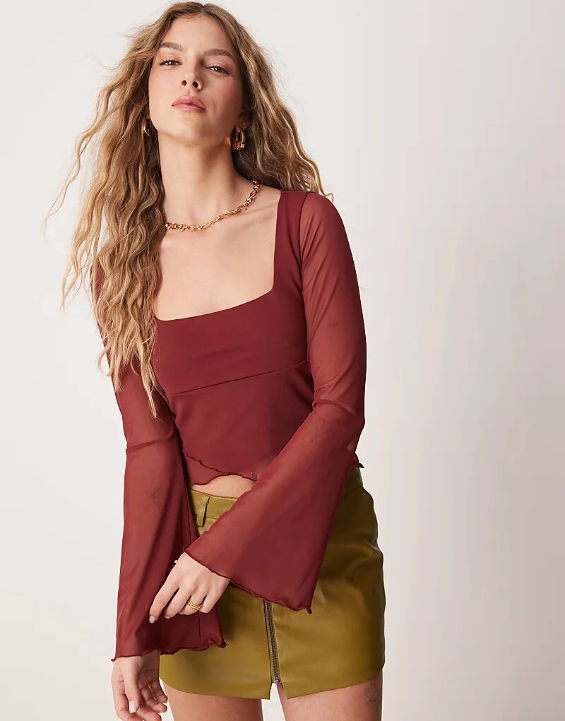 

Сетчатый топ с рукавами-ангелочками и салатовым подолом на рис. ASOS DESIGN