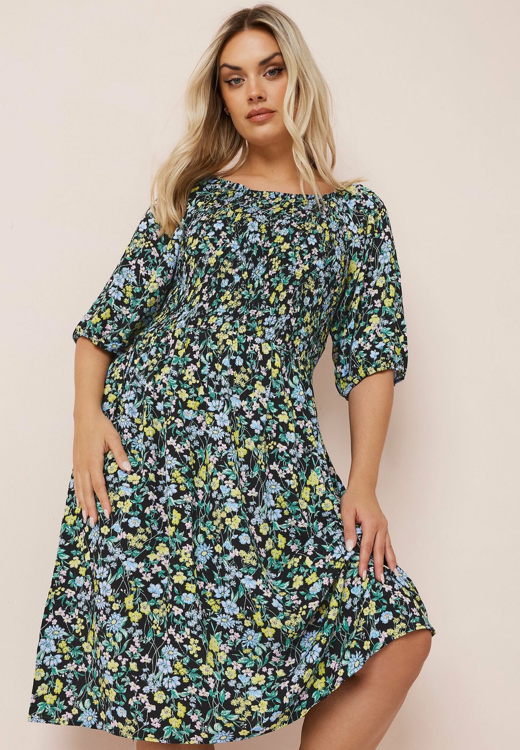 

Повседневное платье FLORAL PRINT SHIRRED MIDI Yours Clothing, синий