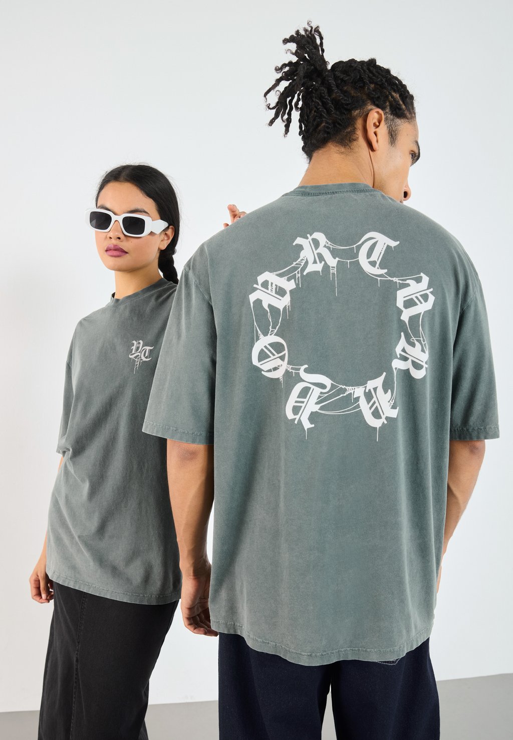 

Футболка с принтом UNISEX YOURTURN, черный
