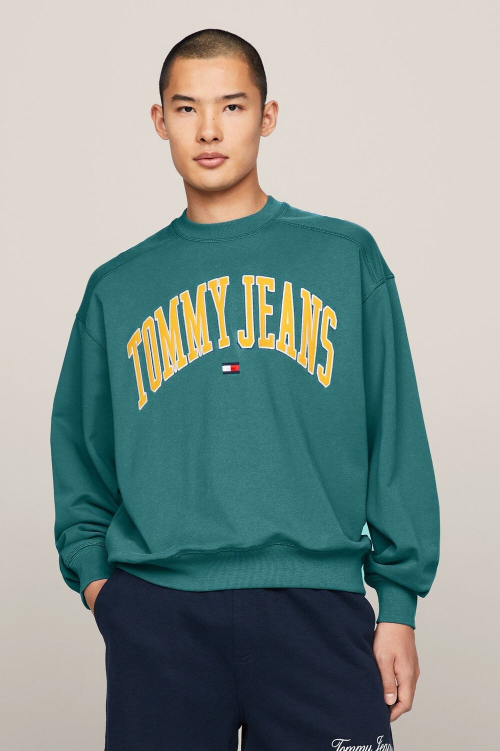 

Толстовка свободного кроя с логотипом Tommy Jeans, зеленый