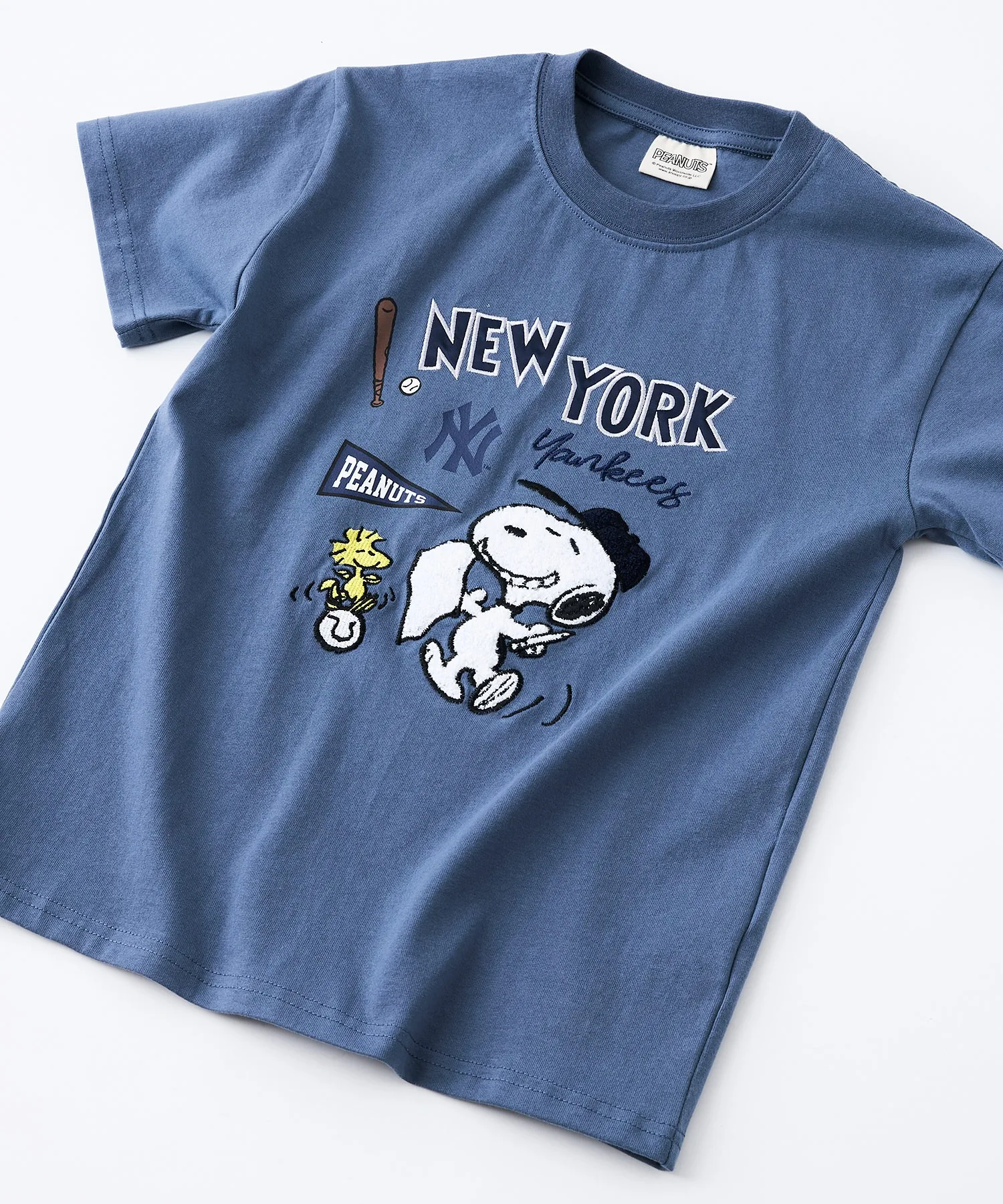 Детская футболка MLB x PEANUTS с оригинальным дизайном