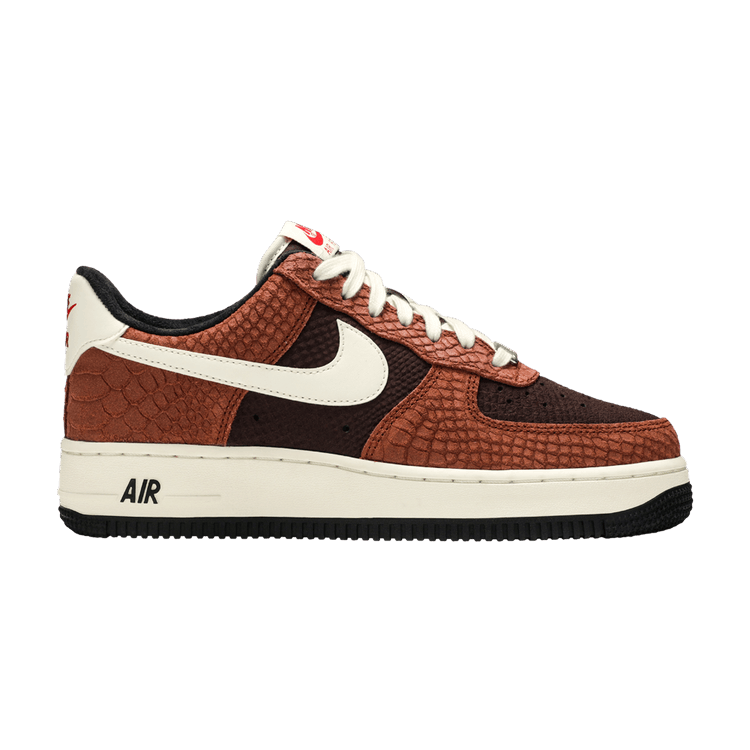

Кроссовки Nike Air Force 1 Low PRM 'Red Bark', коричневый