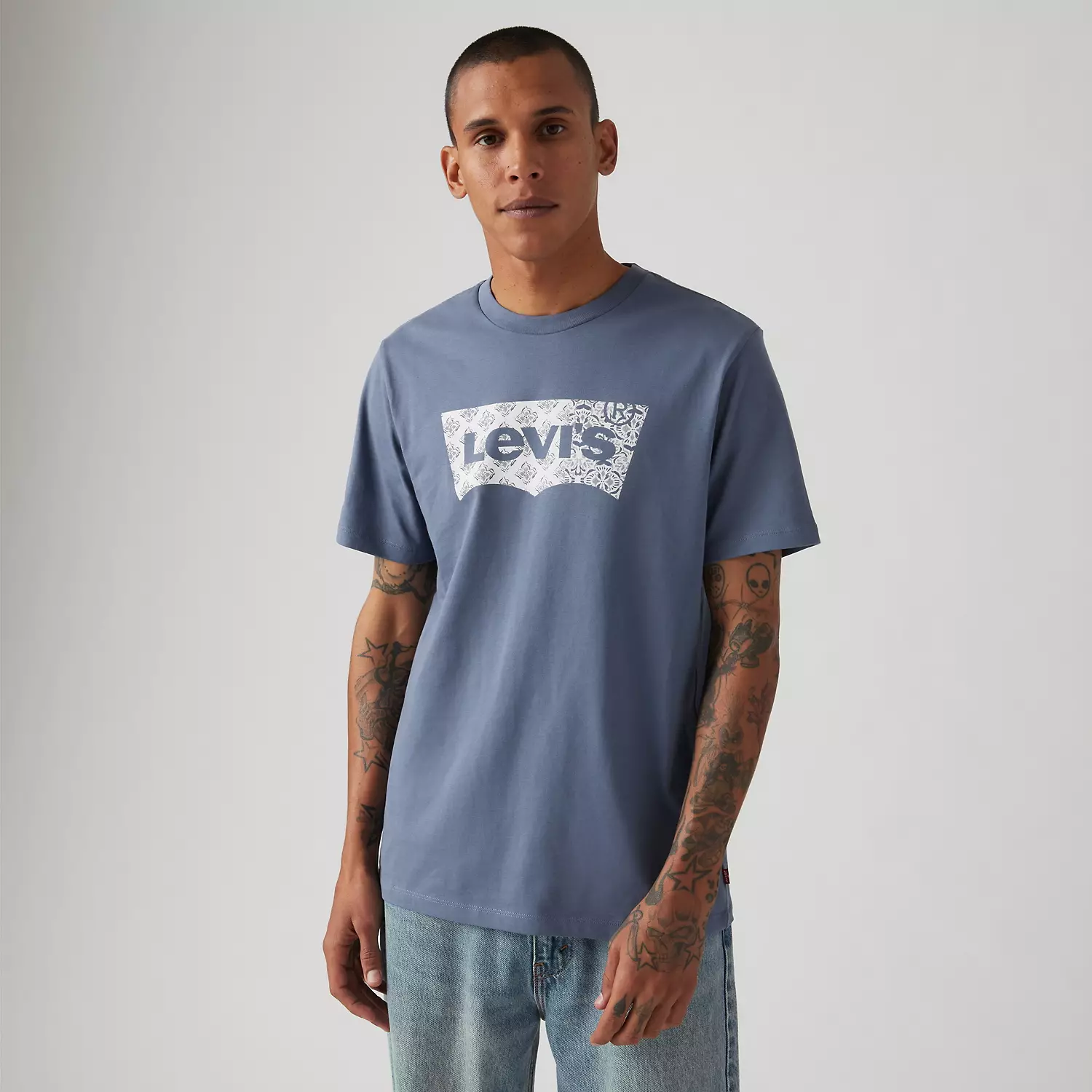 

Классическая графическая футболка Levi's, цвет Batwing Fill Vintage Indigo - Blue