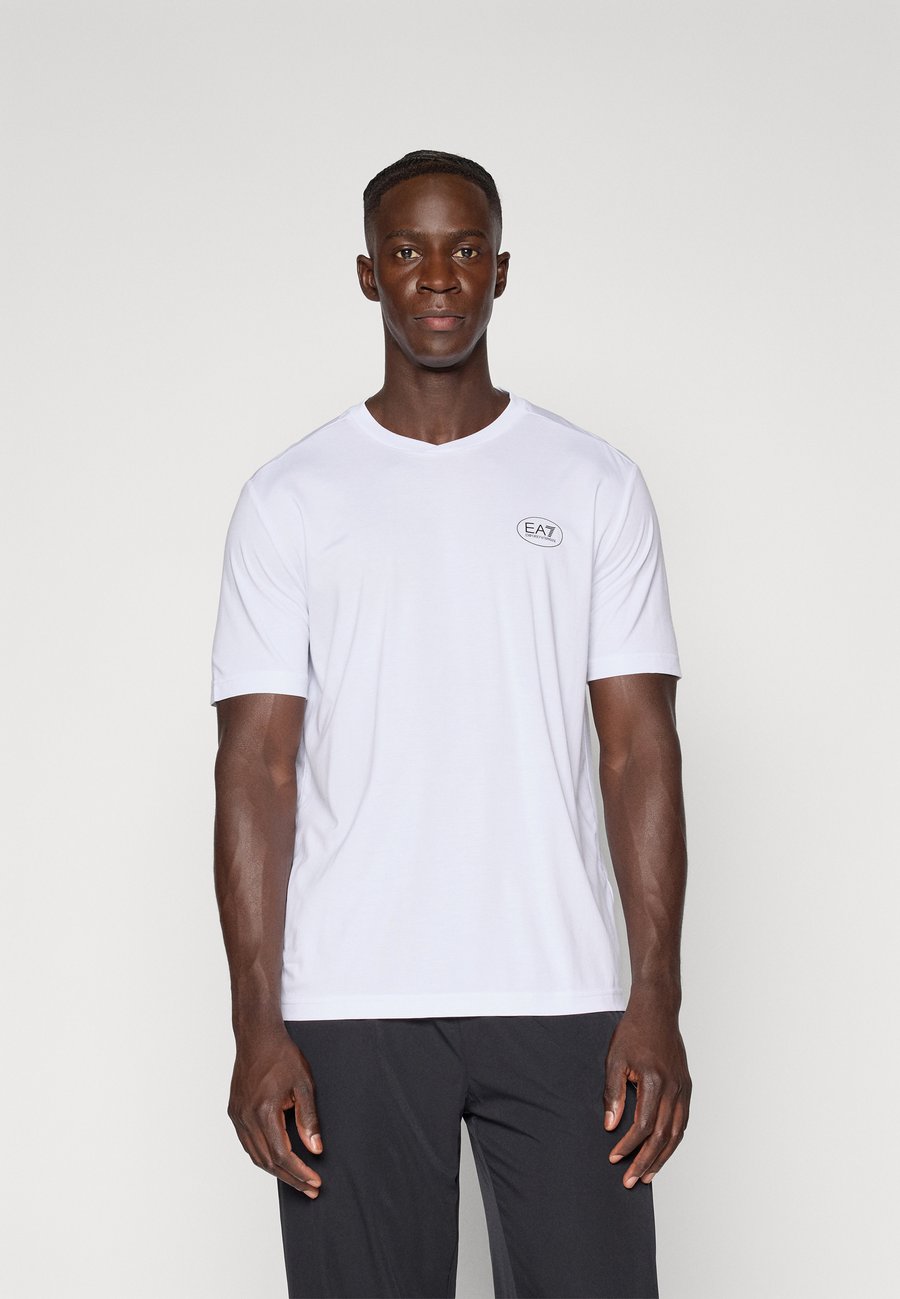 

Футболка EA7 Emporio Armani TENNIS CLUB TEE, White, Белый, Футболка EA7 Emporio Armani TENNIS CLUB TEE, White
