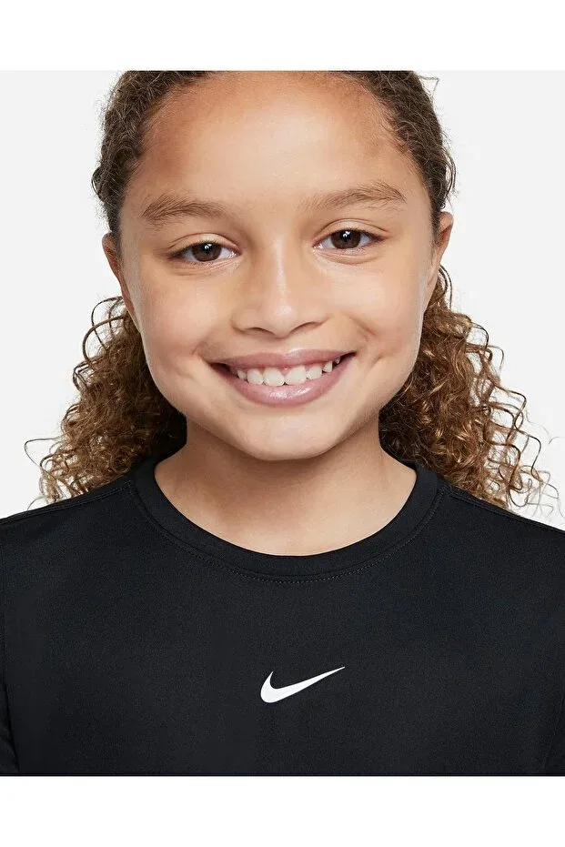 Детская футболка для девочек с коротким рукавом Sportswear Nike, Black — фото 3