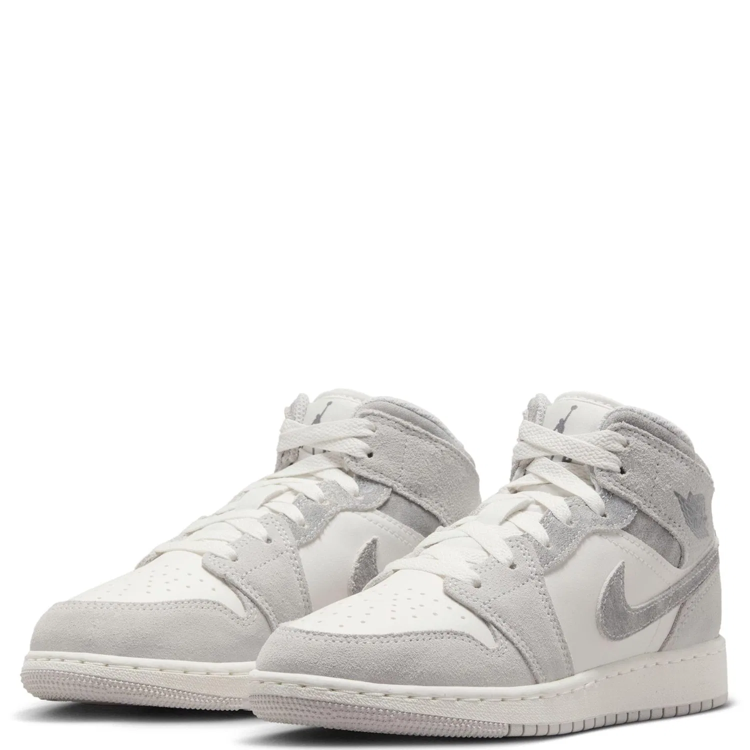 Детские кроссовки для мальчиков Air Jordan 1 Mid Se Big Kids Shoes NIKE, Neutral Grey Sail Smoke Grey — фото 3