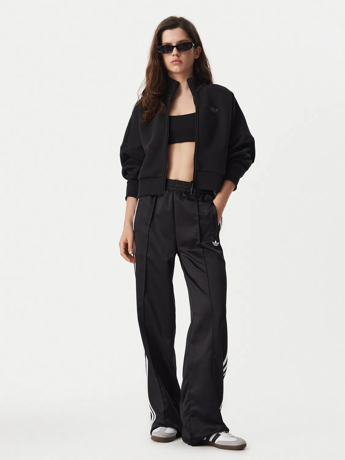 Женские спортивные брюки свободного кроя Satin Sst Adidas, черный — фото 2