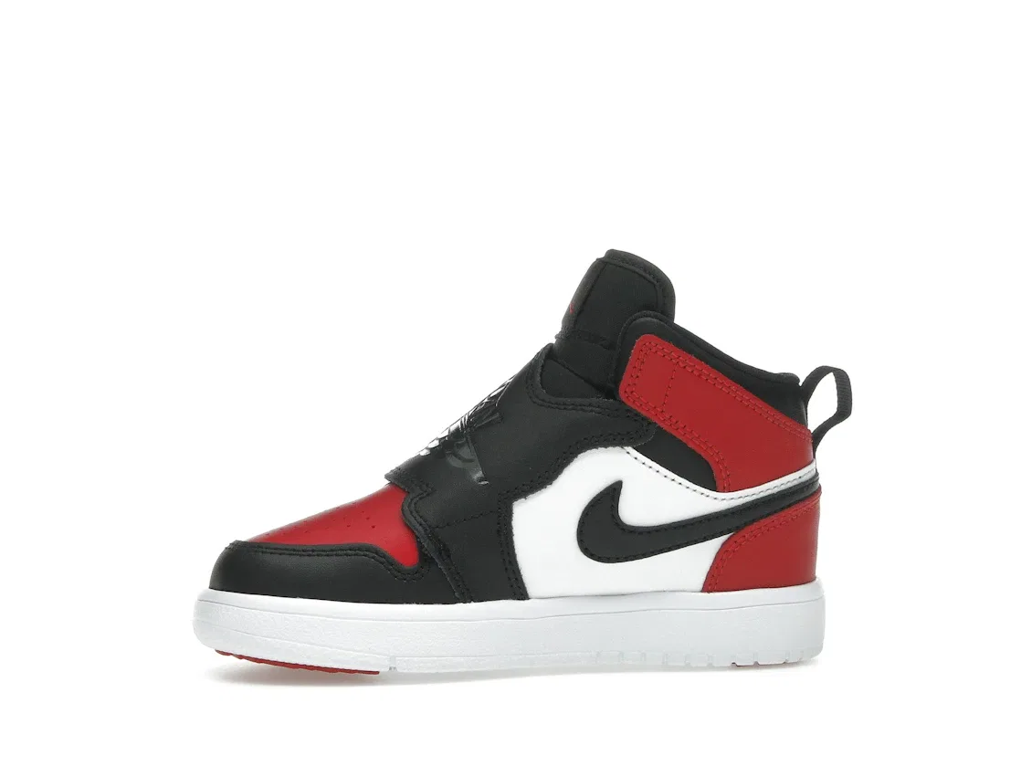 Детские кроссовки Sky Jordan 1 Bred Toe Jordan, Black/Varsity Red/White/Anthracite — фото 3