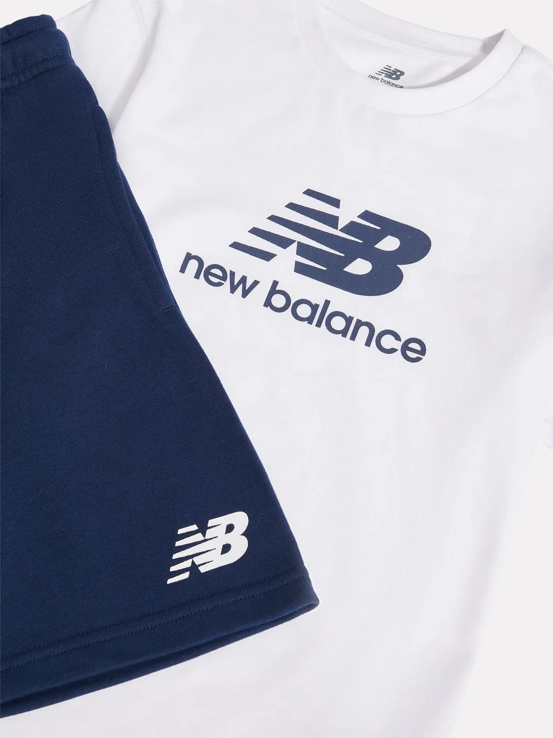 Комплект из футболки и шорт, с логотипом New Balance, белый — фото 3