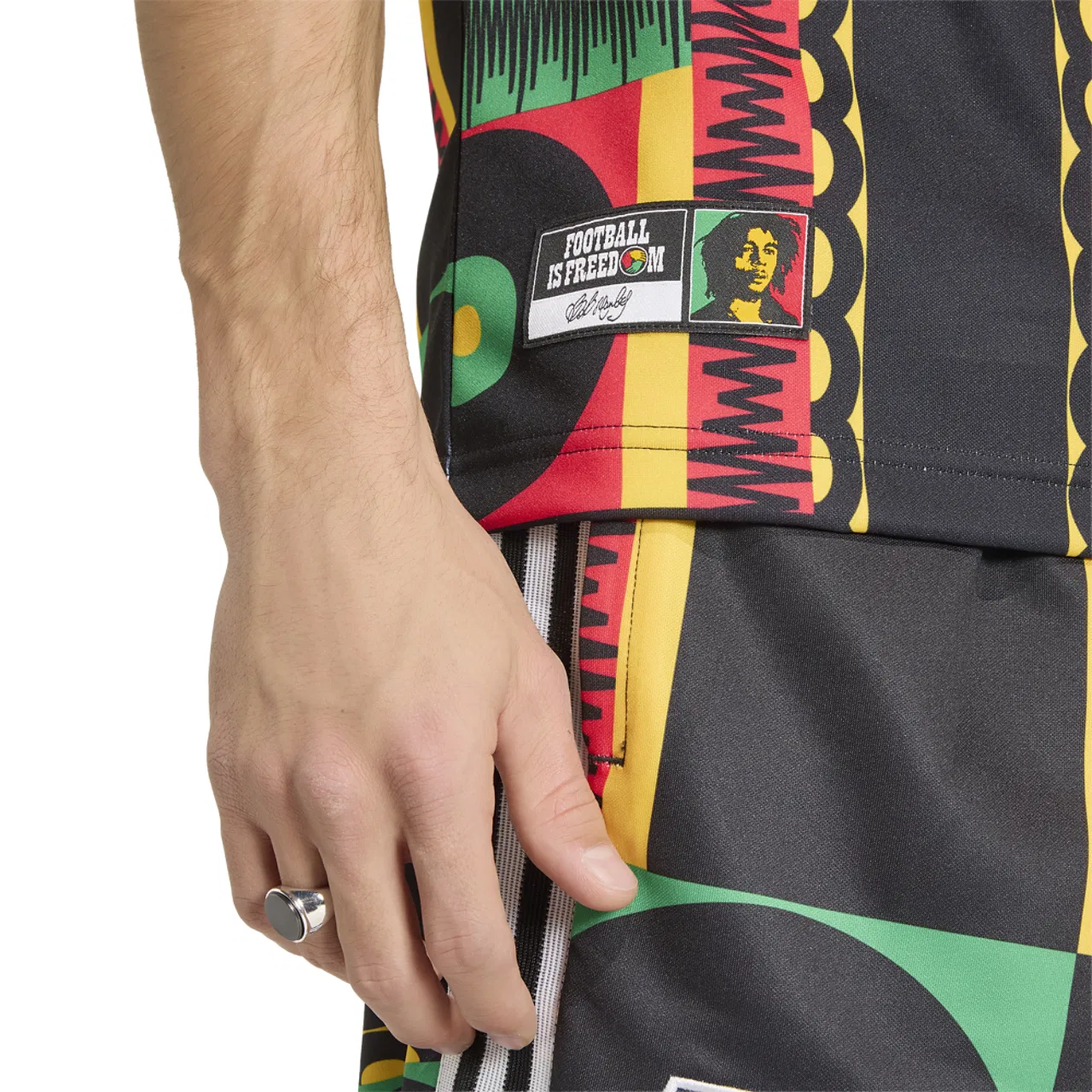 Футболка для мужчин Jamaica Originals Adidas, мультиколор — фото 4