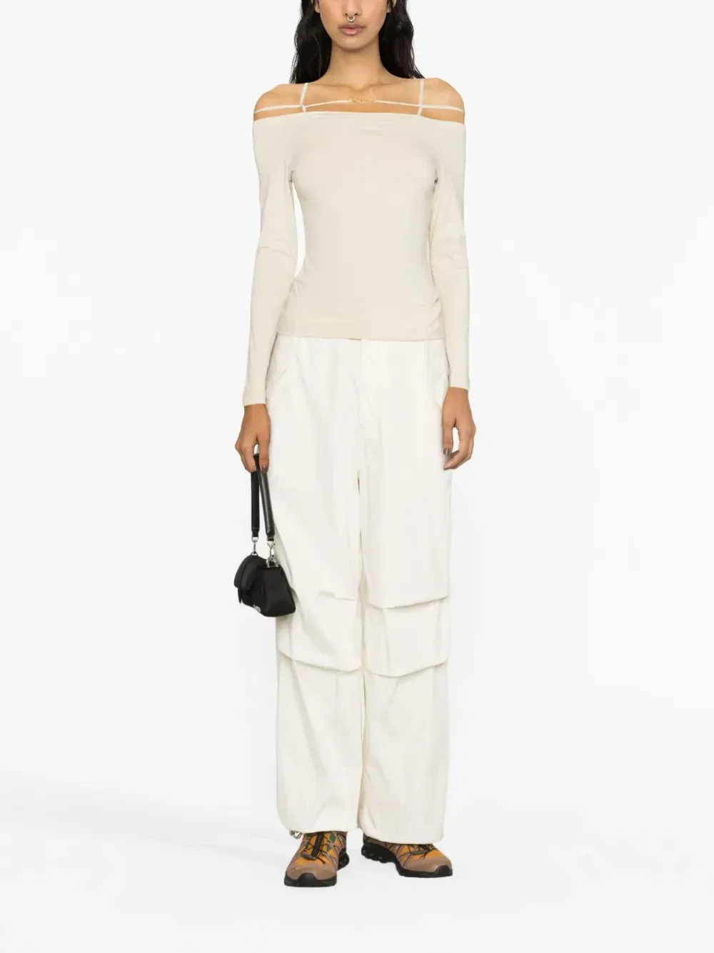 Топ Le T-shirt Sierra с открытыми плечами Jacquemus, бежевый — фото 2