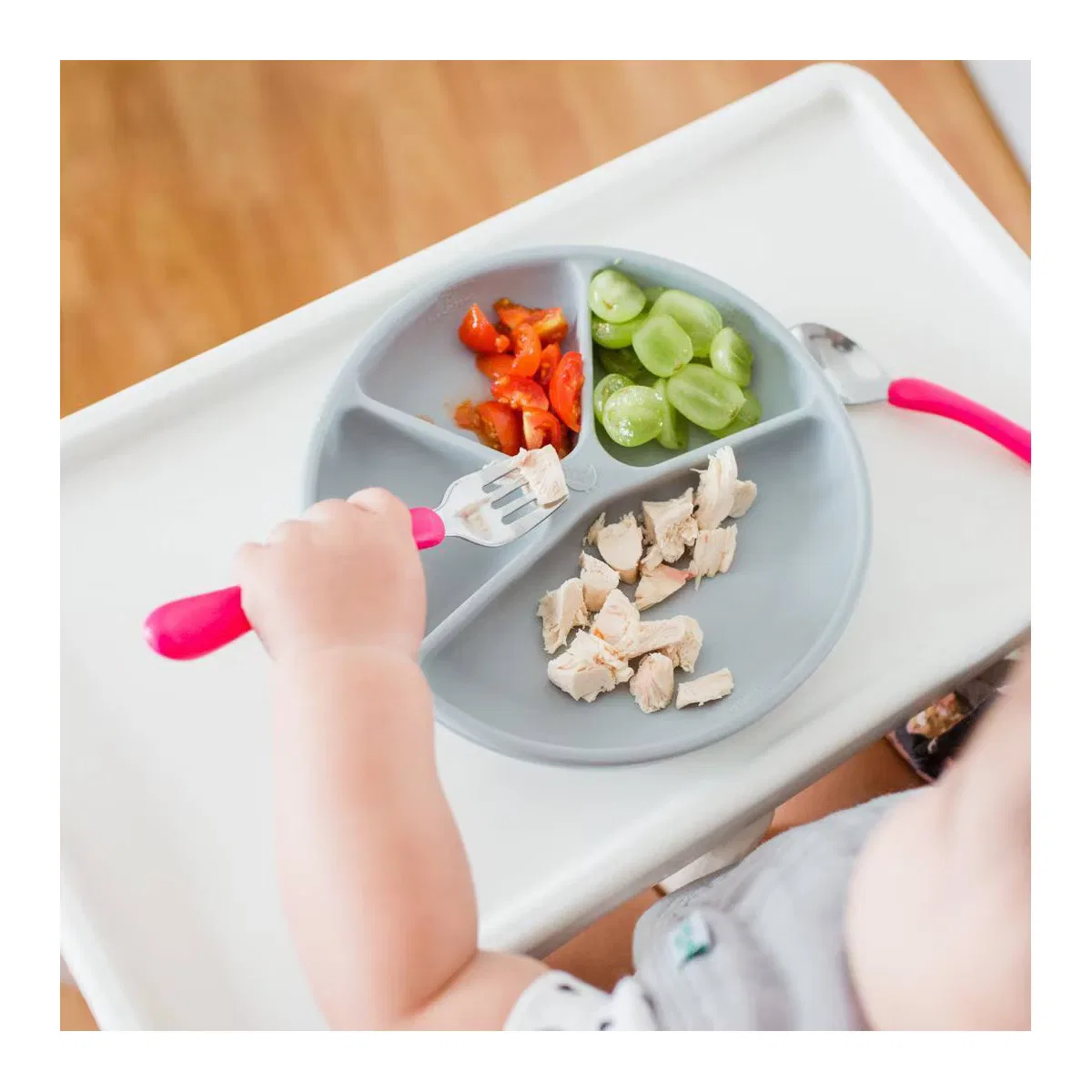 Детская тарелка с силиконовой присоской и четырьмя отделениями Learning green sprouts, Gray — фото 3