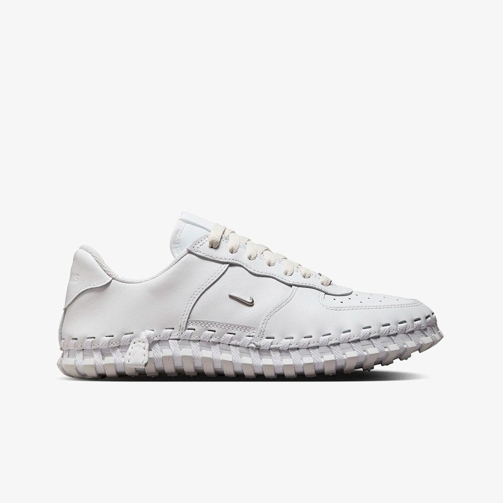 

Кроссовки Jacquemus x Nike J Force 1 'White' Nike, белый