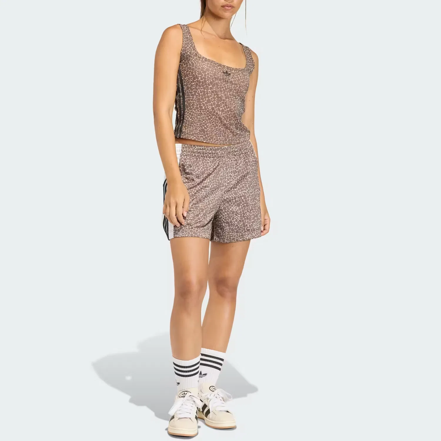 Шорты повседневные с принтом Adidas Originals Earth Tone/Stone Khaki — фото 3
