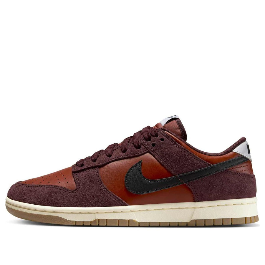 

Кроссовки Nike Dunk Low SE 'Gum Pack Mars Stone', красный