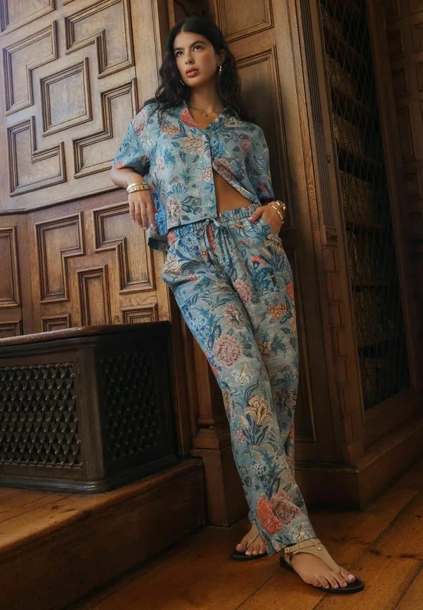 Блузка с коротким рукавом на пуговицах от national trust Next, Blue Floral