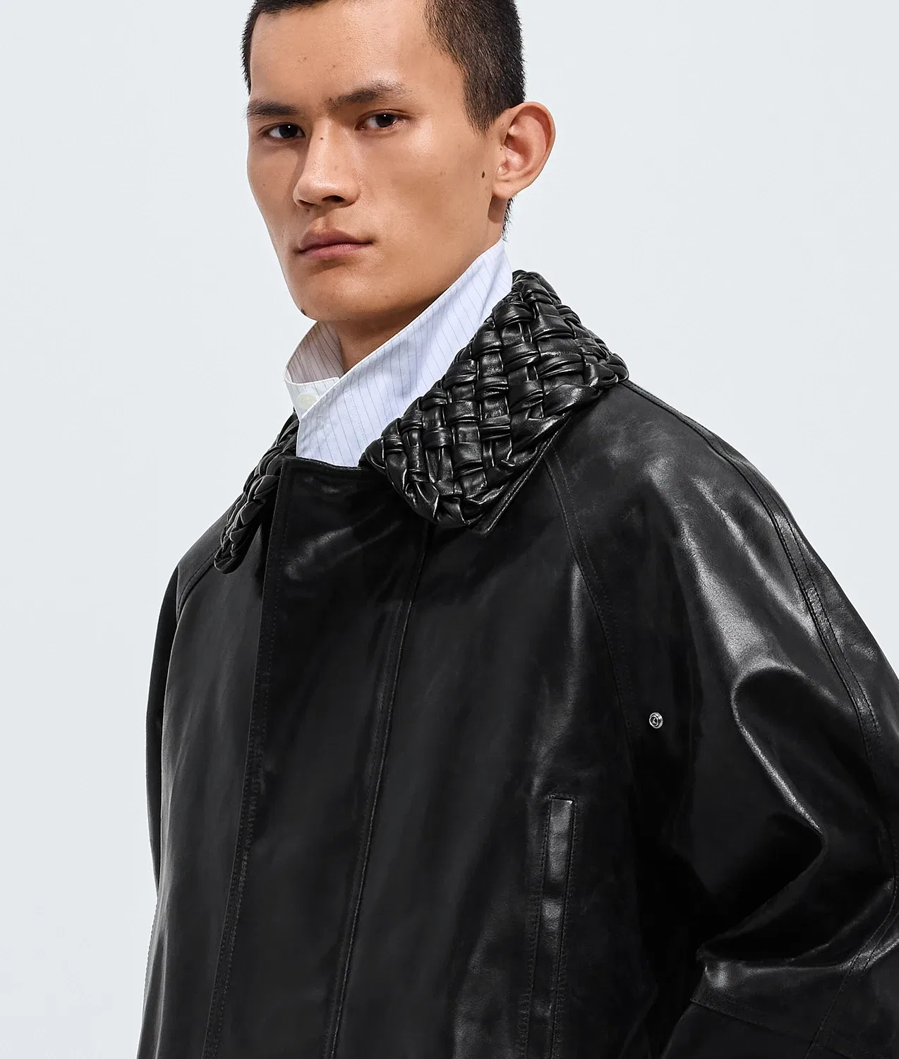 Куртка из треснутой кожи BOTTEGA VENETA, черный — фото 2