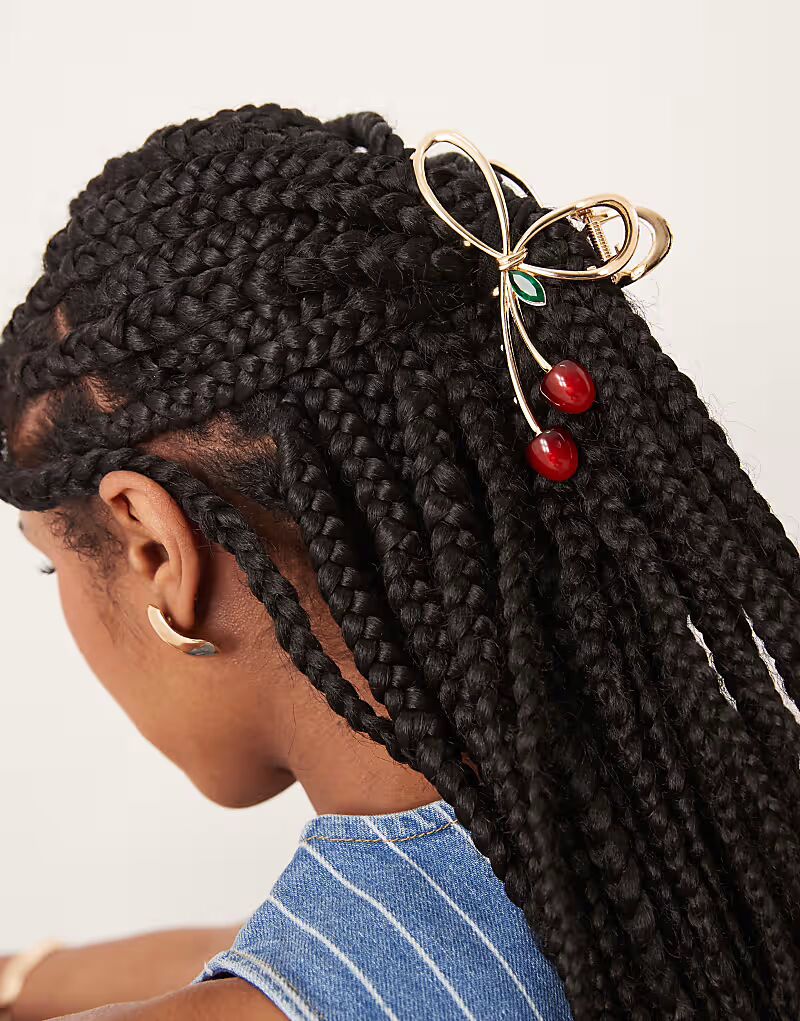 

Металлическая заколка-краб с вишневой эмалью Asos Design