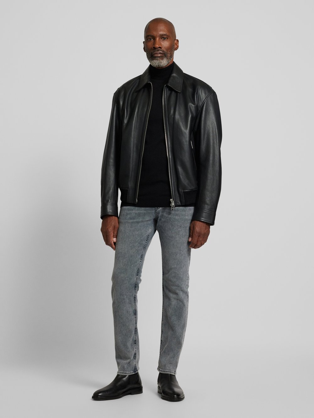 

Джинсы Slim fit с 5 карманами, модель «Delaware» BOSS, светло-серый