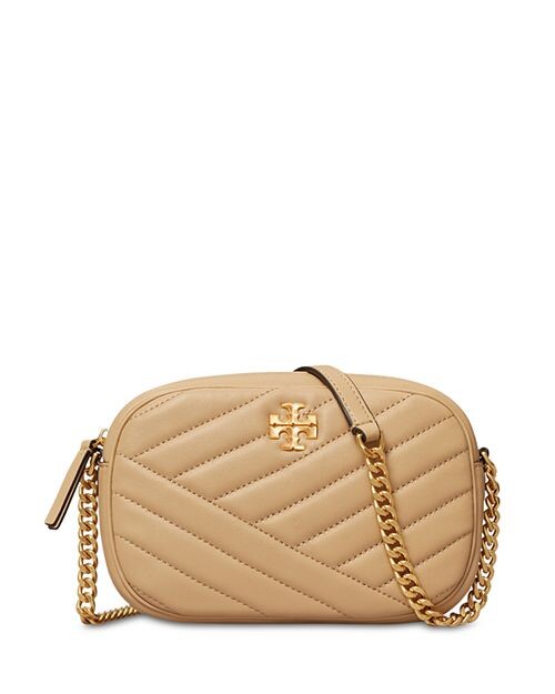 

Сумка для фотоаппарата Kira с шевроном Tory Burch, цвет Tan/Beige