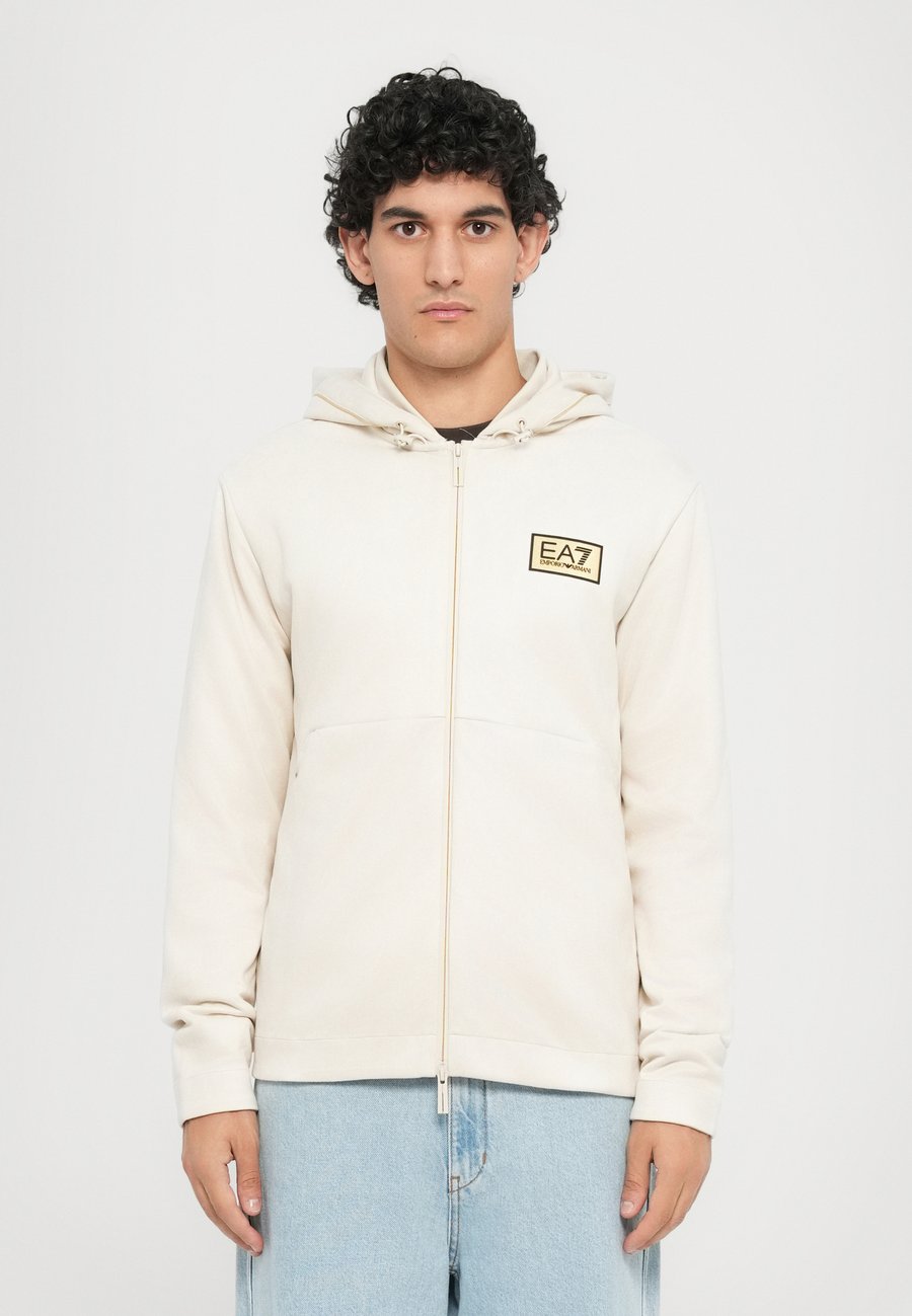 

Толстовка EA7 Emporio Armani TRAIN LABEL HOODIE ALCANTARA, Rainy Day/Multi-Coloured