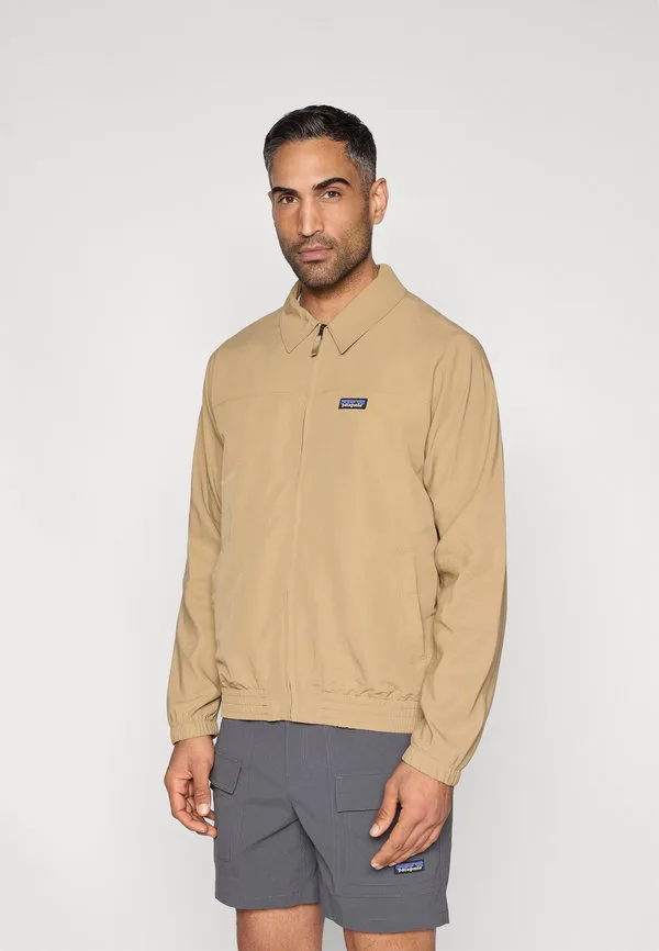 Куртка isthmus без подкладки для активного отдыха Patagonia, Slab Khaki