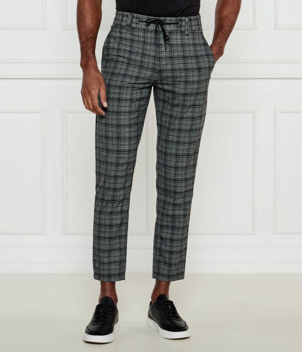 

Брюки чинос Tapered fit Boss Orange, черный