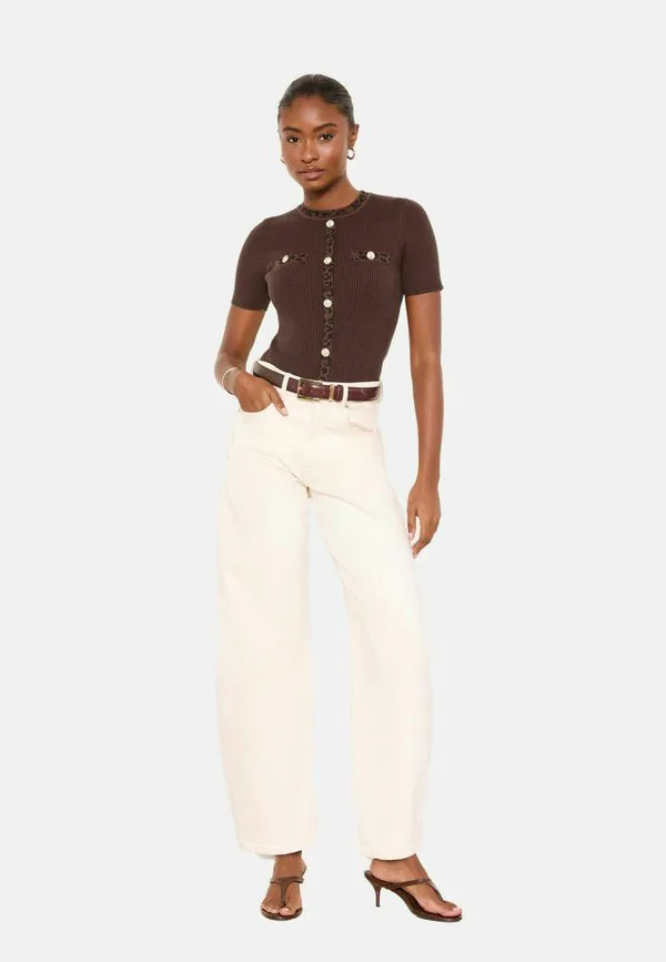 

Футболка с коротким рукавом и принтом, с декоративными пуговицами. Lipsy, Leopard Brown, Коричневый, Футболка с коротким рукавом и принтом, с декоративными пуговицами. Lipsy, Leopard Brown