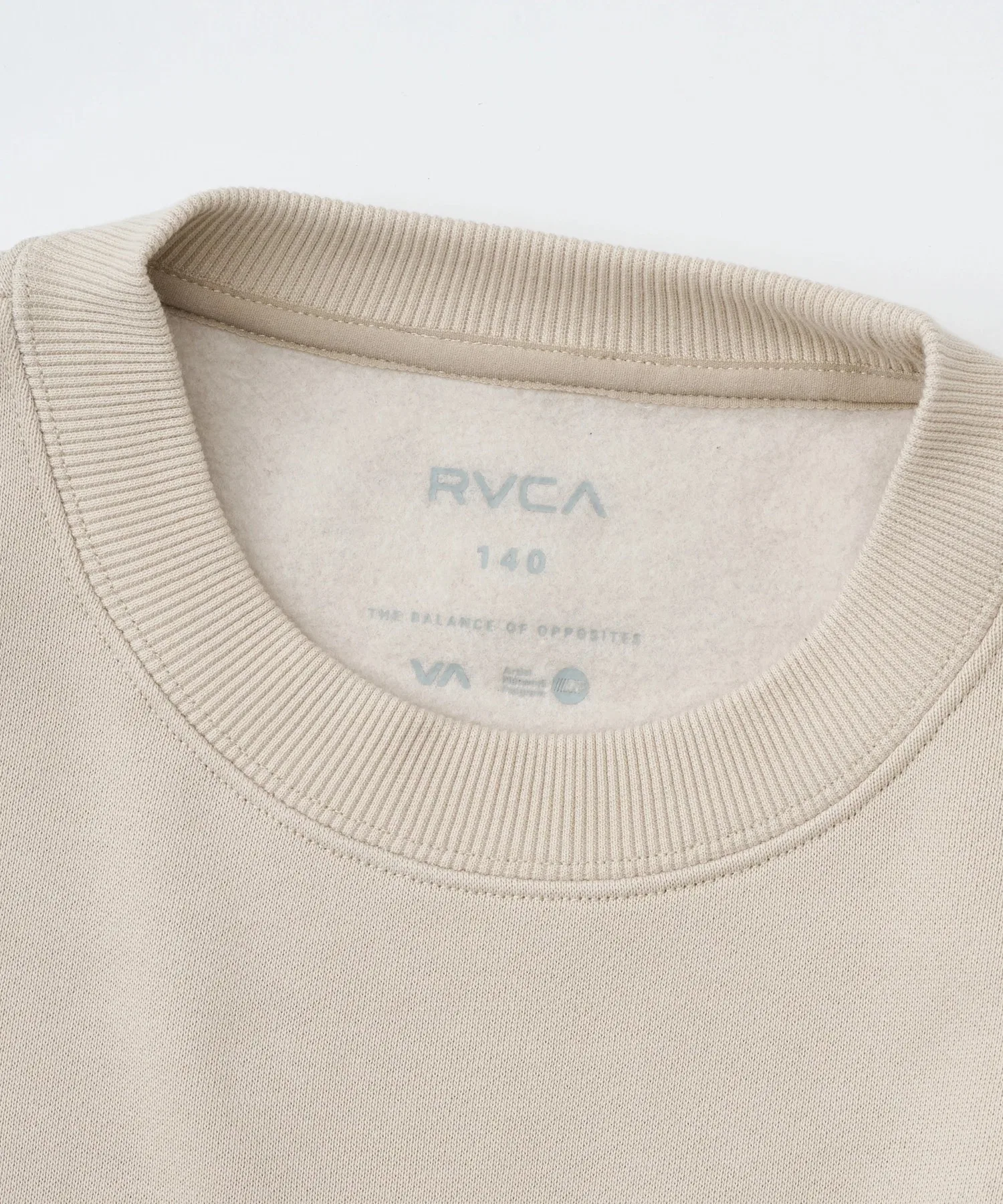Детская толстовка RVCA с градиентным переходом цвета на спине и боковой арке [модель осень/зима 2025] @autumn/RVCA Kids Sweatshirt — фото 4