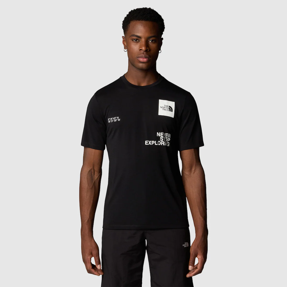 

Футболка мужская Foundation Mountain Coordinates The North Face, чёрный