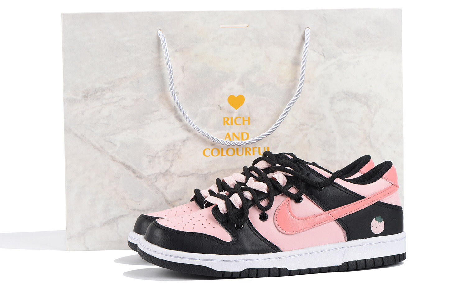 

Кроссовки для скейтбординга Dunk женские, низкие, розовый Nike, цвет Strawberry Pink