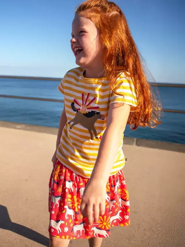 Детская футболка Camille с аппликацией, шмель/лошадь Frugi — фото 2