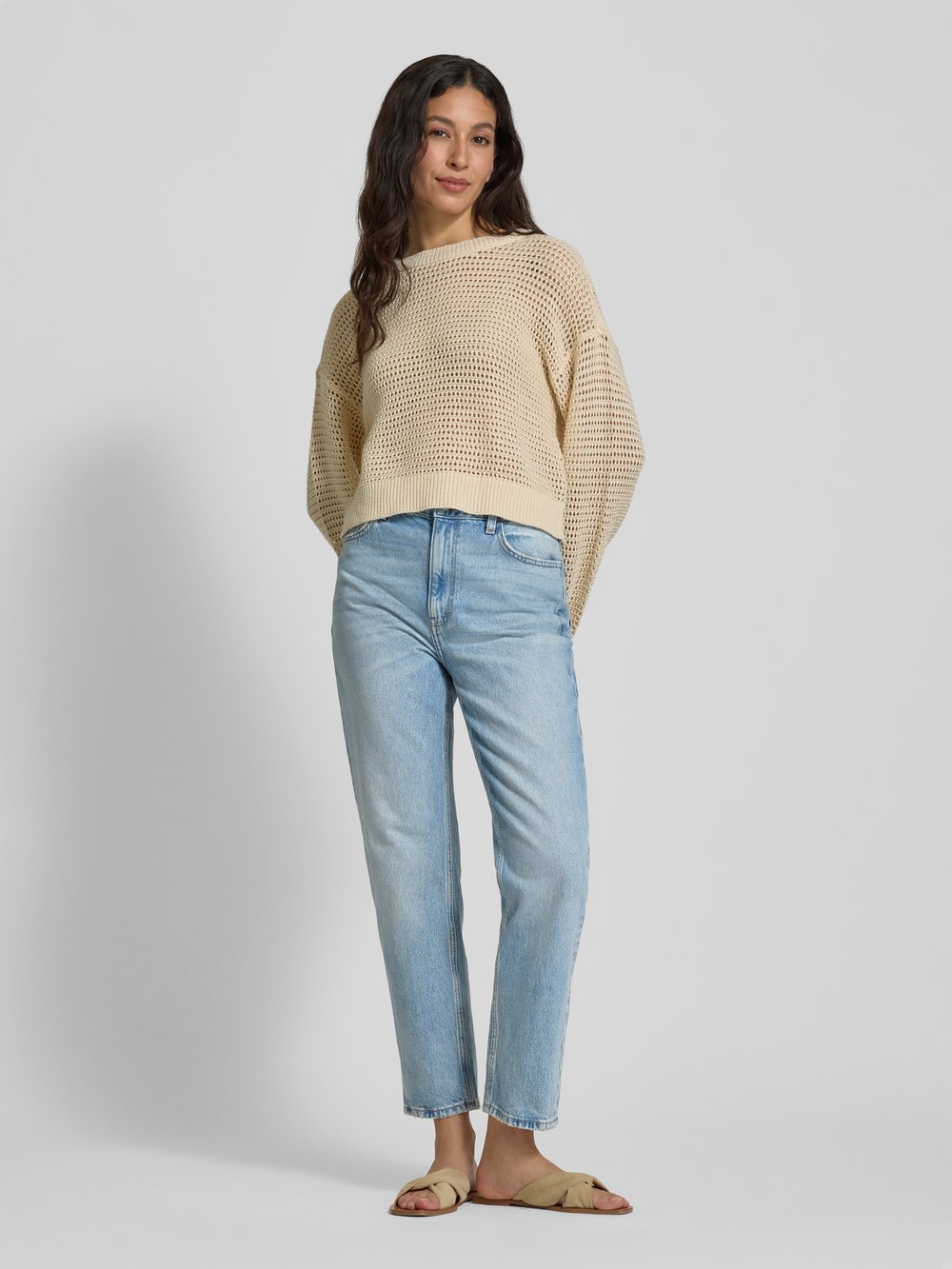 

Джинсы mom fit с 5 карманами, модель «MOM2000» Mango