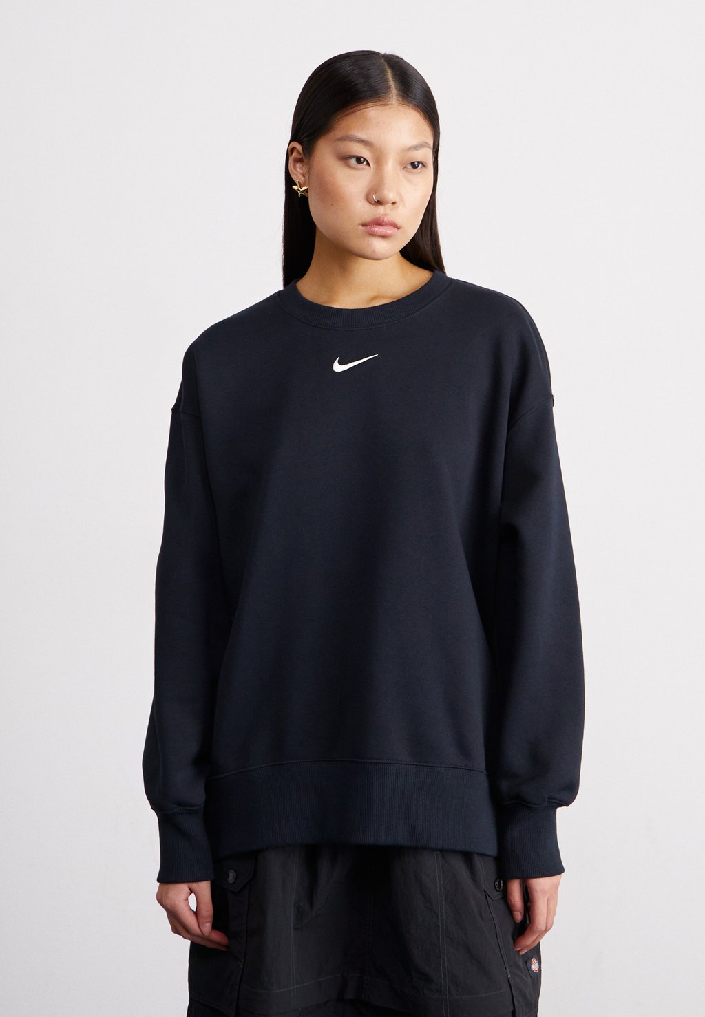 

Толстовка LONG CREW Nike Sportswear, черный