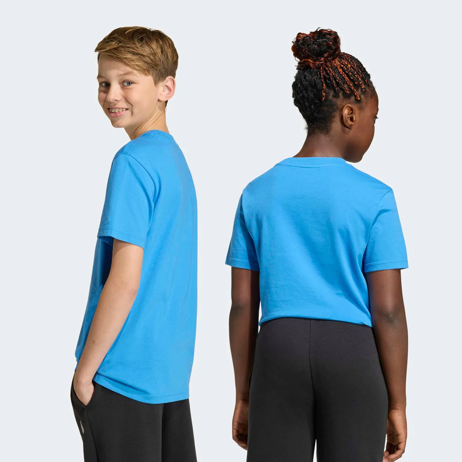 Спортивная футболка Adidas Sportswear Performance Shirt в цвете Azure