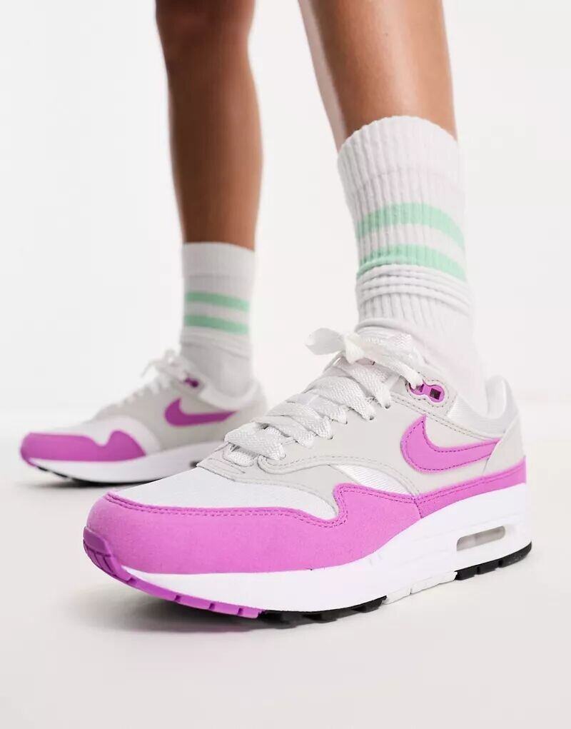 

Кроссовки Nike Air Max 1 цвета фуксии